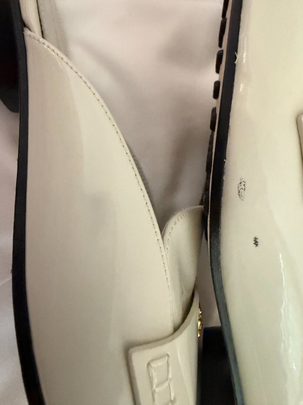 NWOT Tory Burch White Flats Size 8 - Picture 2 of 7